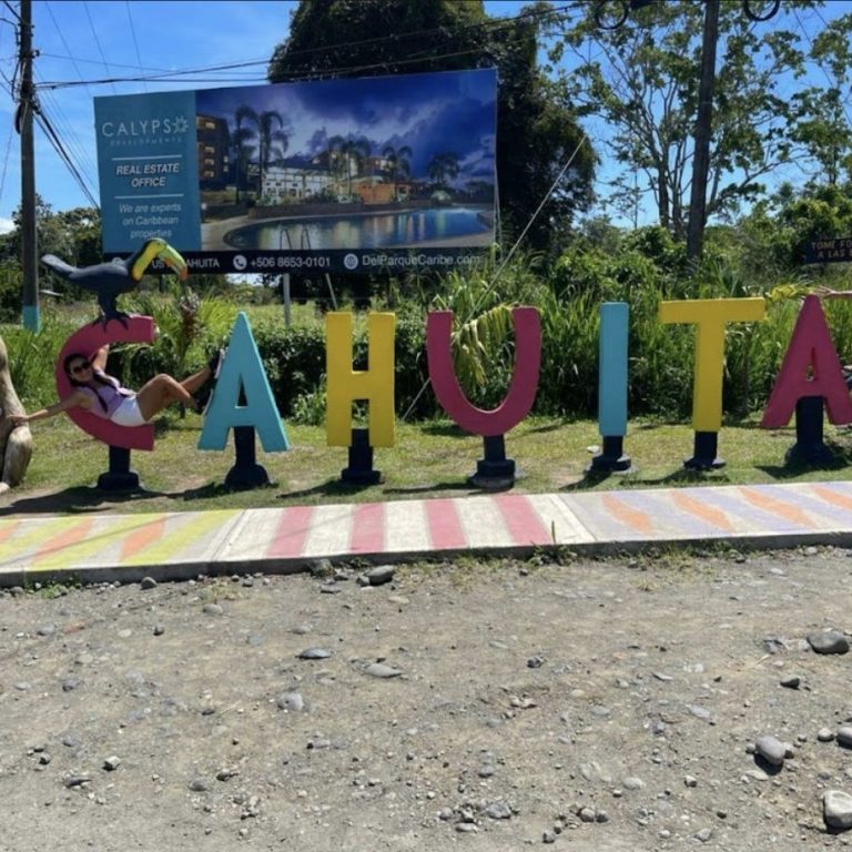 Near Cahuita National Park. Only 20 miles from Cahuita and its famous National Park, offering easy access to wildlife, beaches, and eco-adventures.